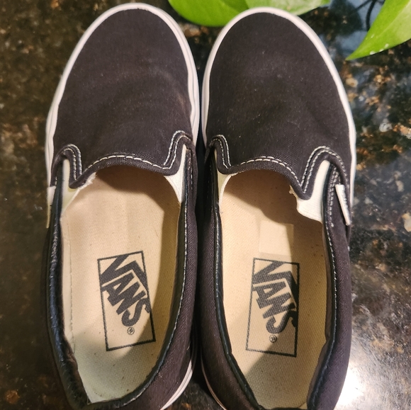Vans Shoes Sneakers Color Black Size US Men's 4  US Women's 5.5 - Picture 2 of 7